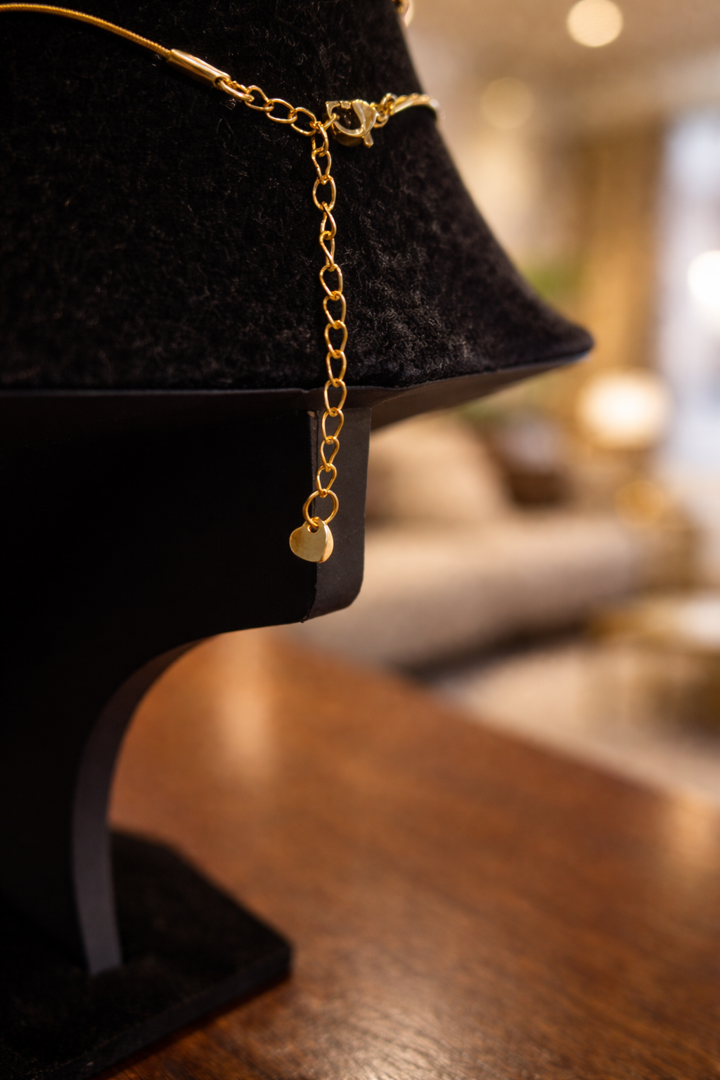 Floral Shine Necklace